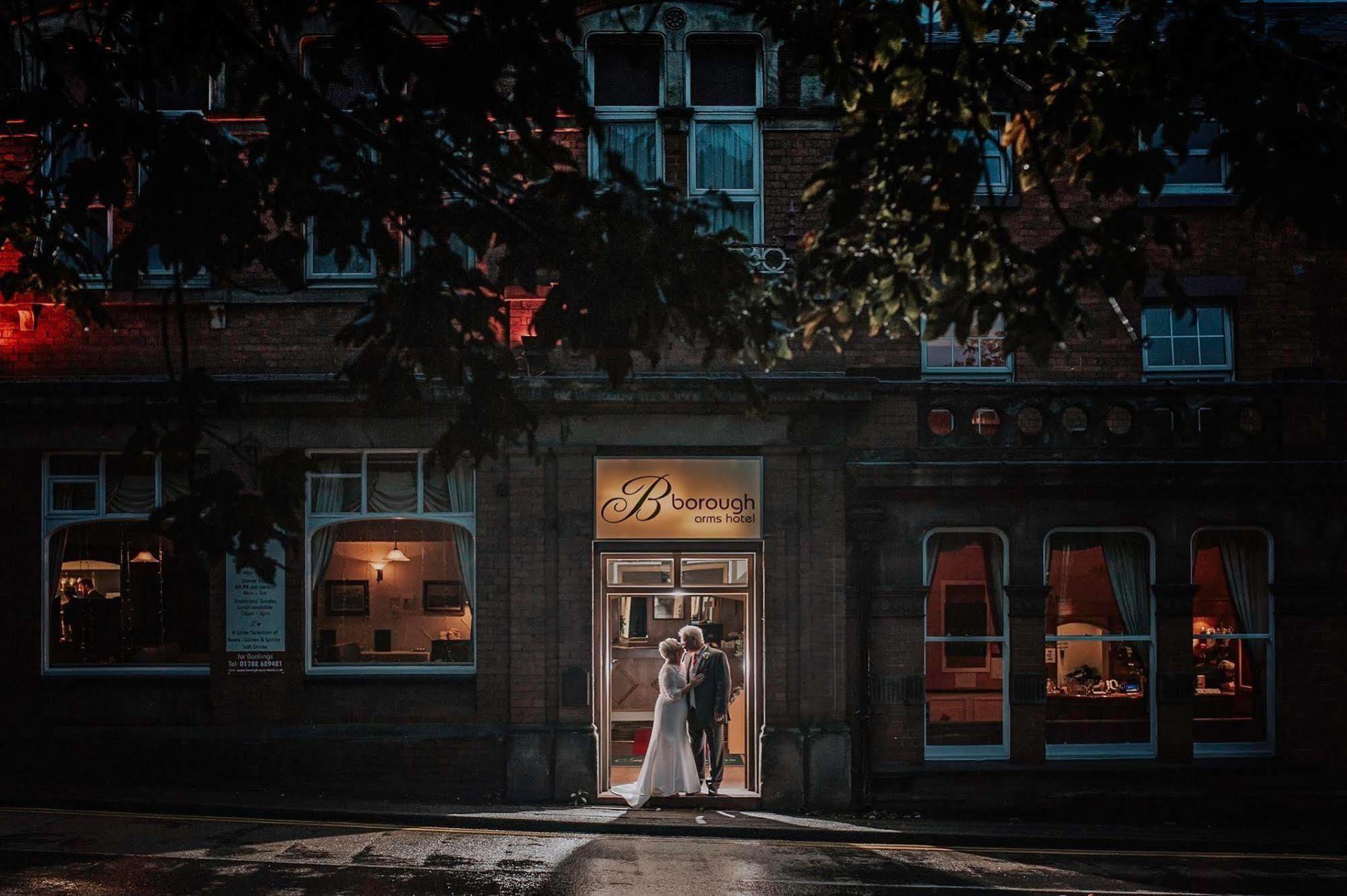 Borough Arms Hotel 뉴캐슬언더라임 외부 사진