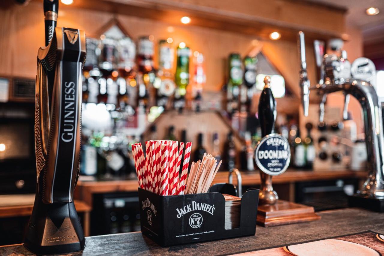 Borough Arms Hotel 뉴캐슬언더라임 외부 사진